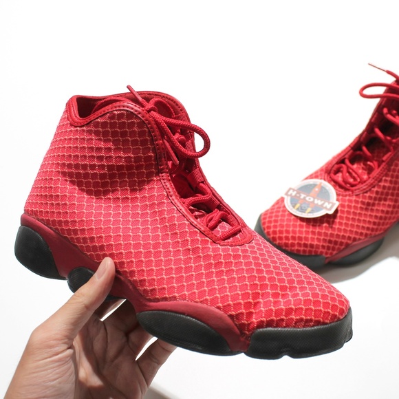 jordan horizon gym red